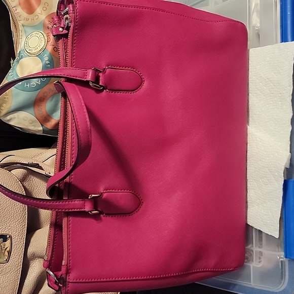 ITEM SOLD POSH Show Unlisted Purses as Shown on Show 5/15/23 Fushia kate spade - Picture 2 of 4